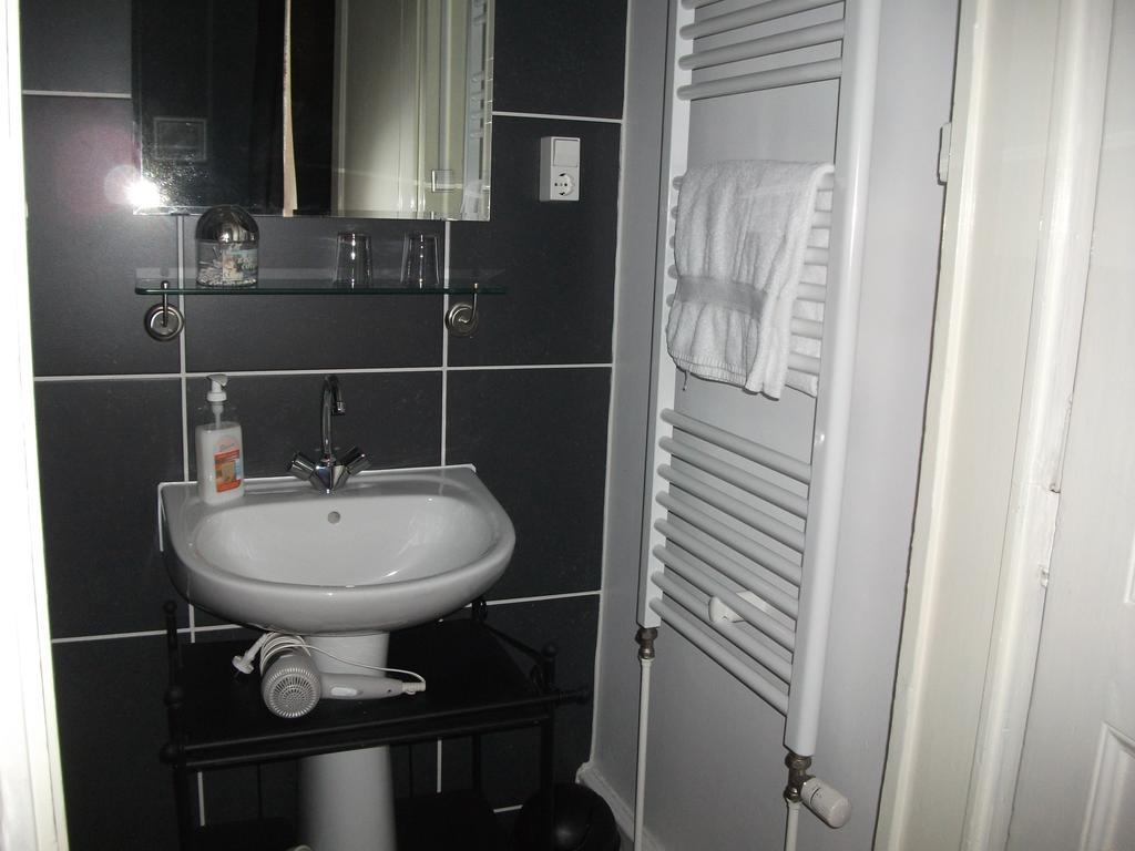 Bed and Breakfast La Mirabelle Корнімон Номер фото