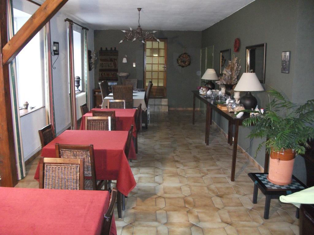 Bed and Breakfast La Mirabelle Корнімон Екстер'єр фото